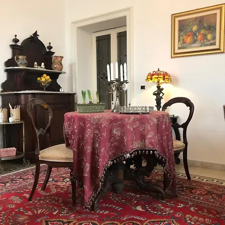 Nike - Only 4* Syracuse